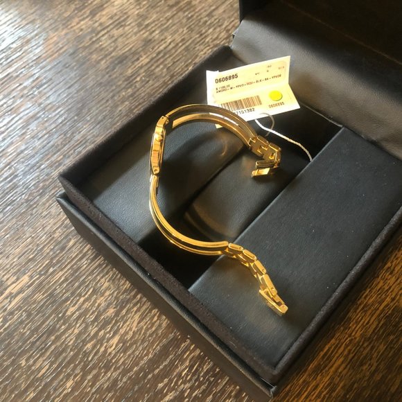 Mavado Amorosa watch main image 5